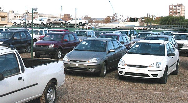 ¿Cómo encontrar coches usados baratos? - Ahorrar dinero